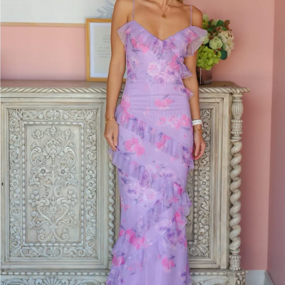 Chic Lilac Floral Maxi Dress